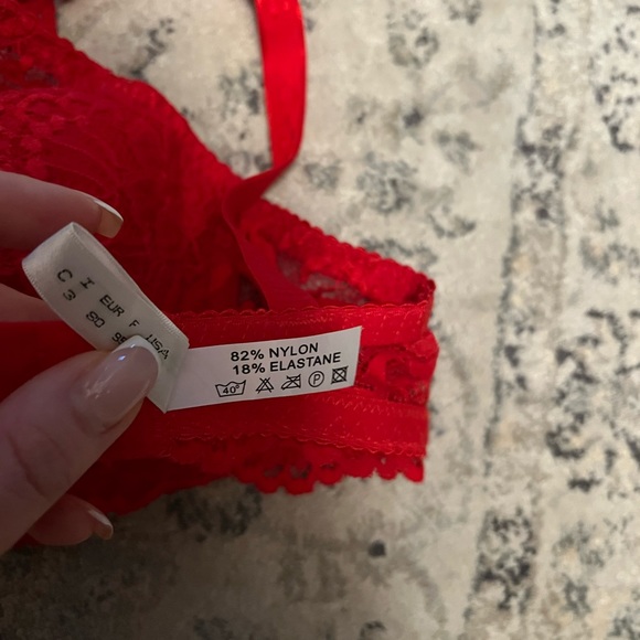 Lanny Mode European Bra - Picture 5 of 7